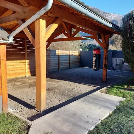 Appartamento Au Pied Des Montagnes Le Bourg-dʼOisans