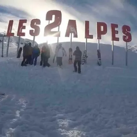 Au Pied Des Montagnes * Le Bourg-dʼOisans